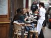Parisiens et touristes bistrot a paris