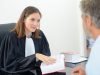 Pourquoi engager un avocat pour votre entrepris
