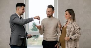 Ce qu’il faut savoir avant de devenir agent immobilier ! Devenir agent immobilier